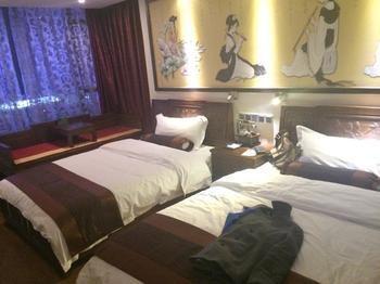 Kunming Green Lake Hostel Экстерьер фото