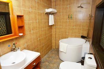 Kunming Green Lake Hostel Экстерьер фото